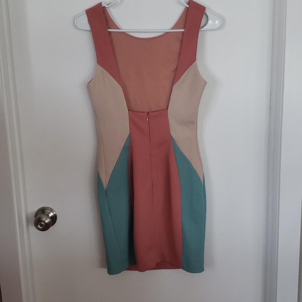 ARK & CO DRESS - Picture 2 of 11